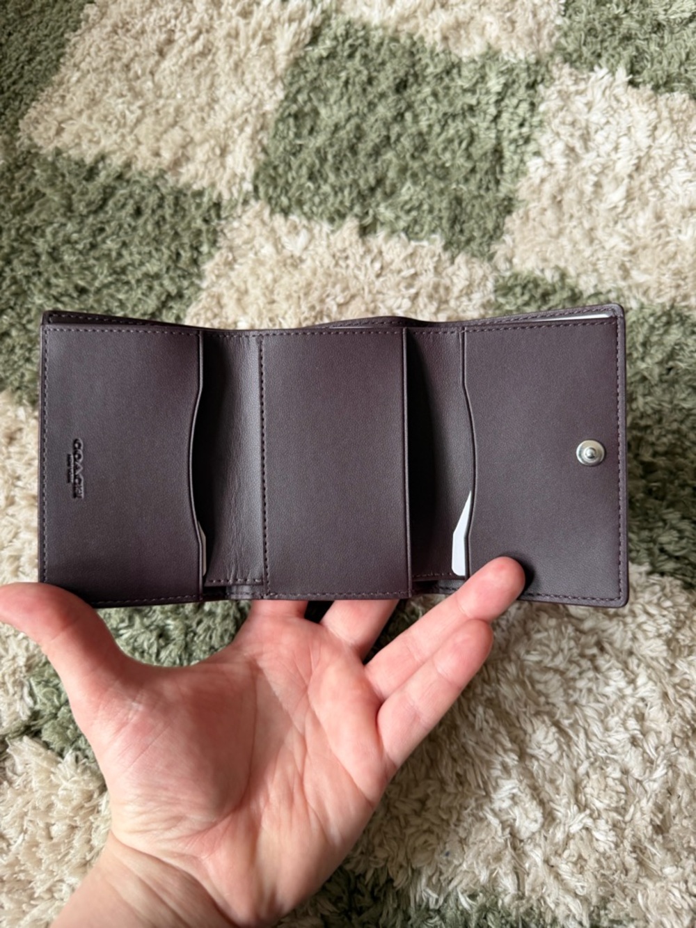 Coach 🌺 Tri-Fold Wallet - Picture 4 of 6